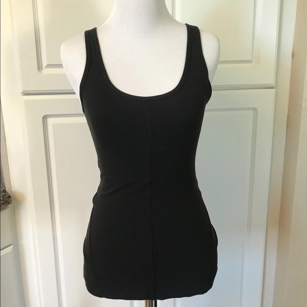 Lululemon Tank Top Bundle! ⭐️Two Tanks! ✨2pk!⭐️